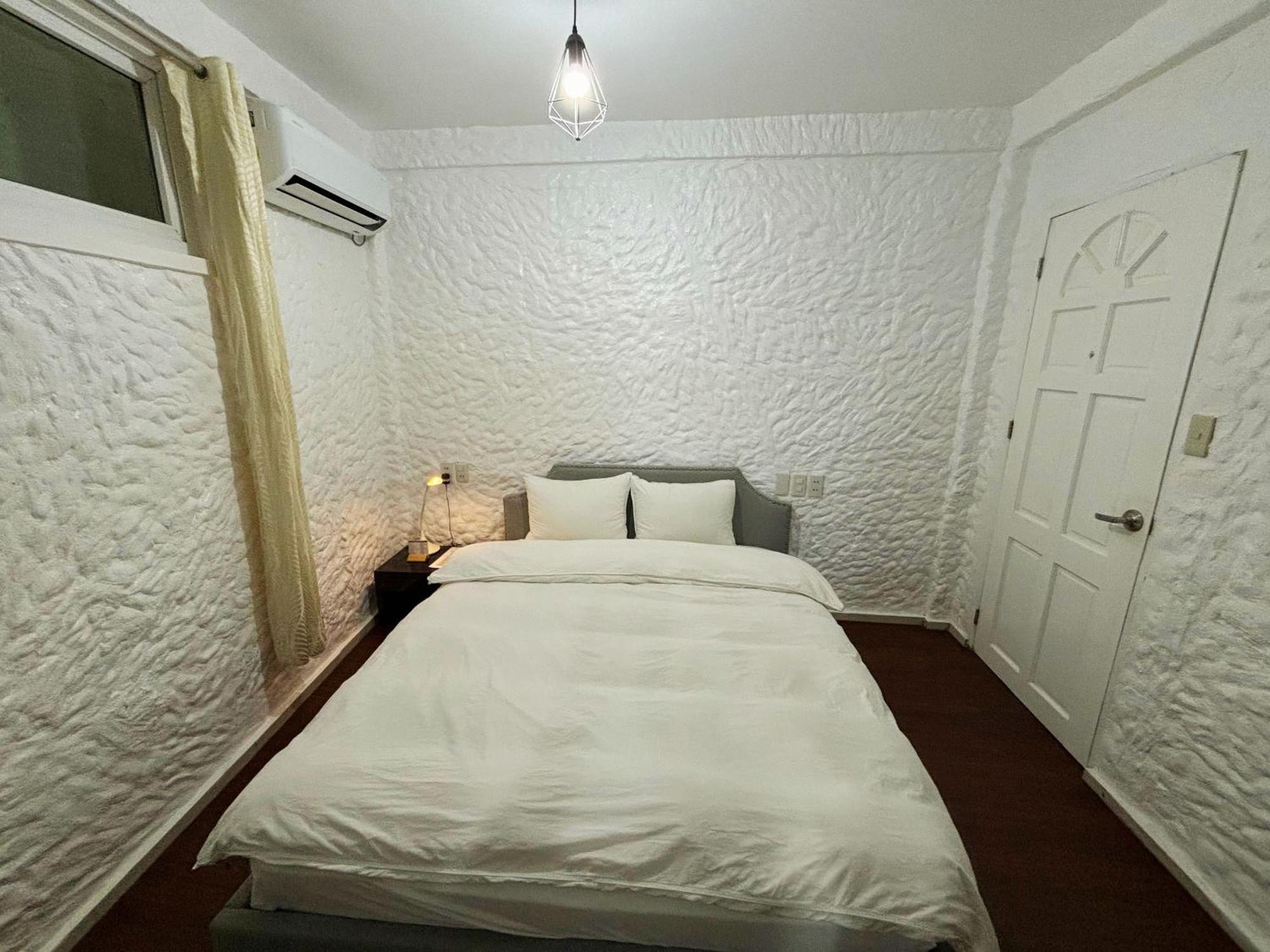 Montani Beach Resort Puerto Galera Powered By Cocotel Exterior foto